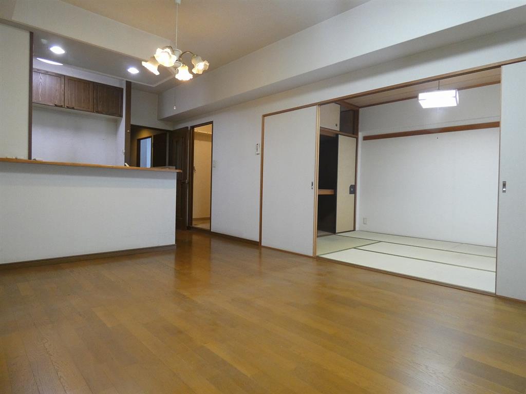ホワイトキャッスル諏訪 その他