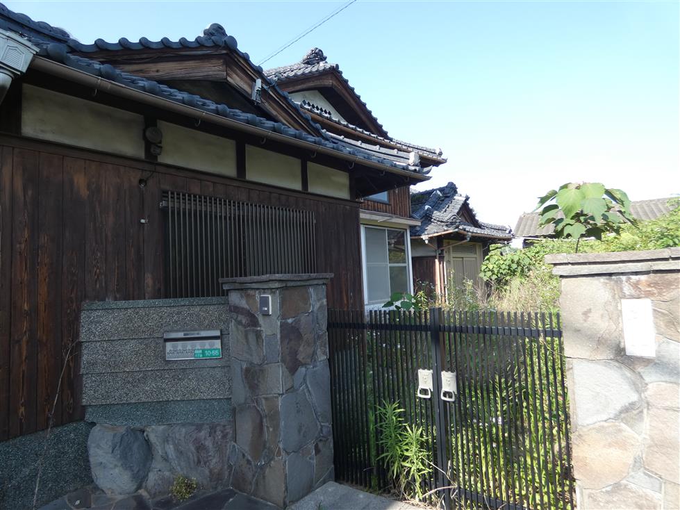 葛原本町六丁目土地
