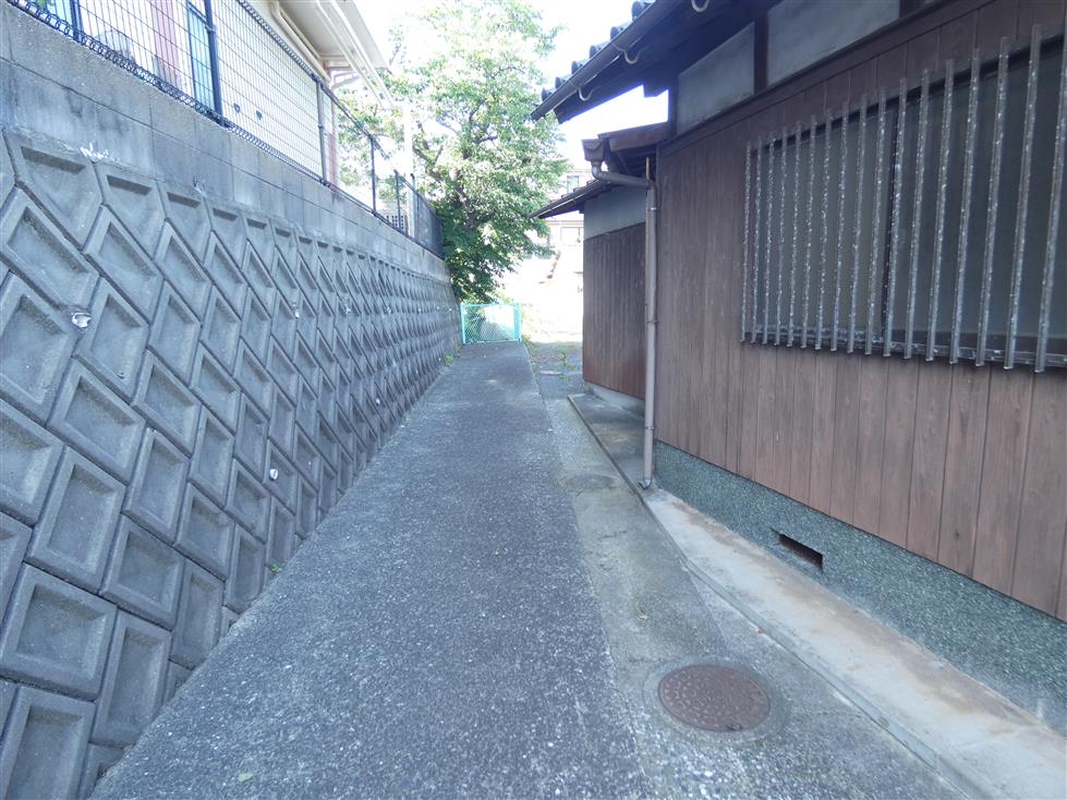 葛原本町六丁目土地 その他