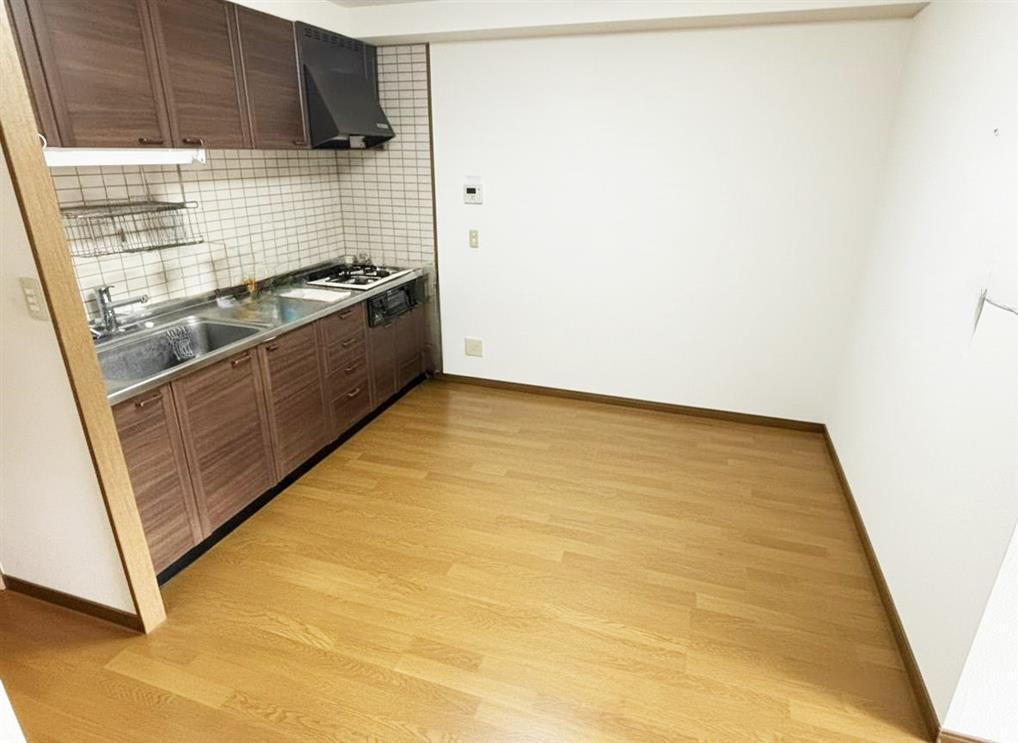 ホワイトキャッスル若葉 その他